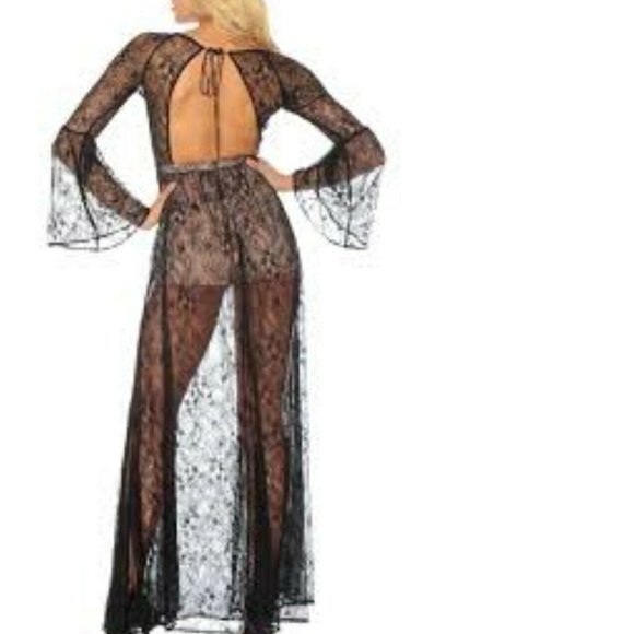 Jetset Diaries maxi dress - Picture 2 of 9